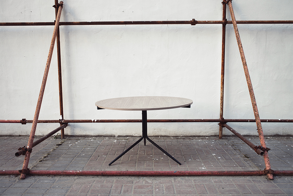 创意家具 - 桌几|餐桌|办公家具|球友会（中国）家具|Tripod 餐桌