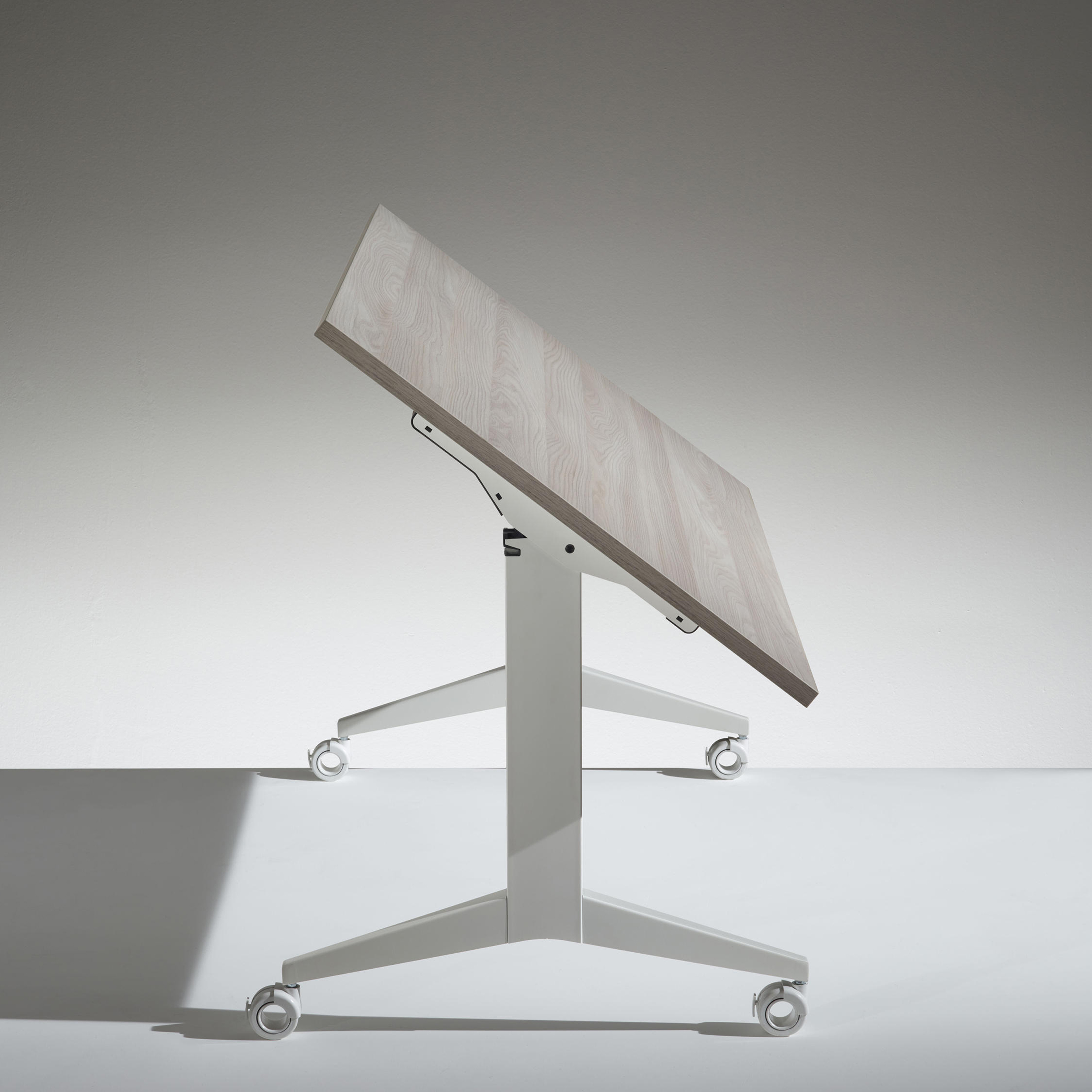 [办公屏风|办公屏风系统|办公家具|球友会（中国）家具|Flip folding table 翻转折叠桌]