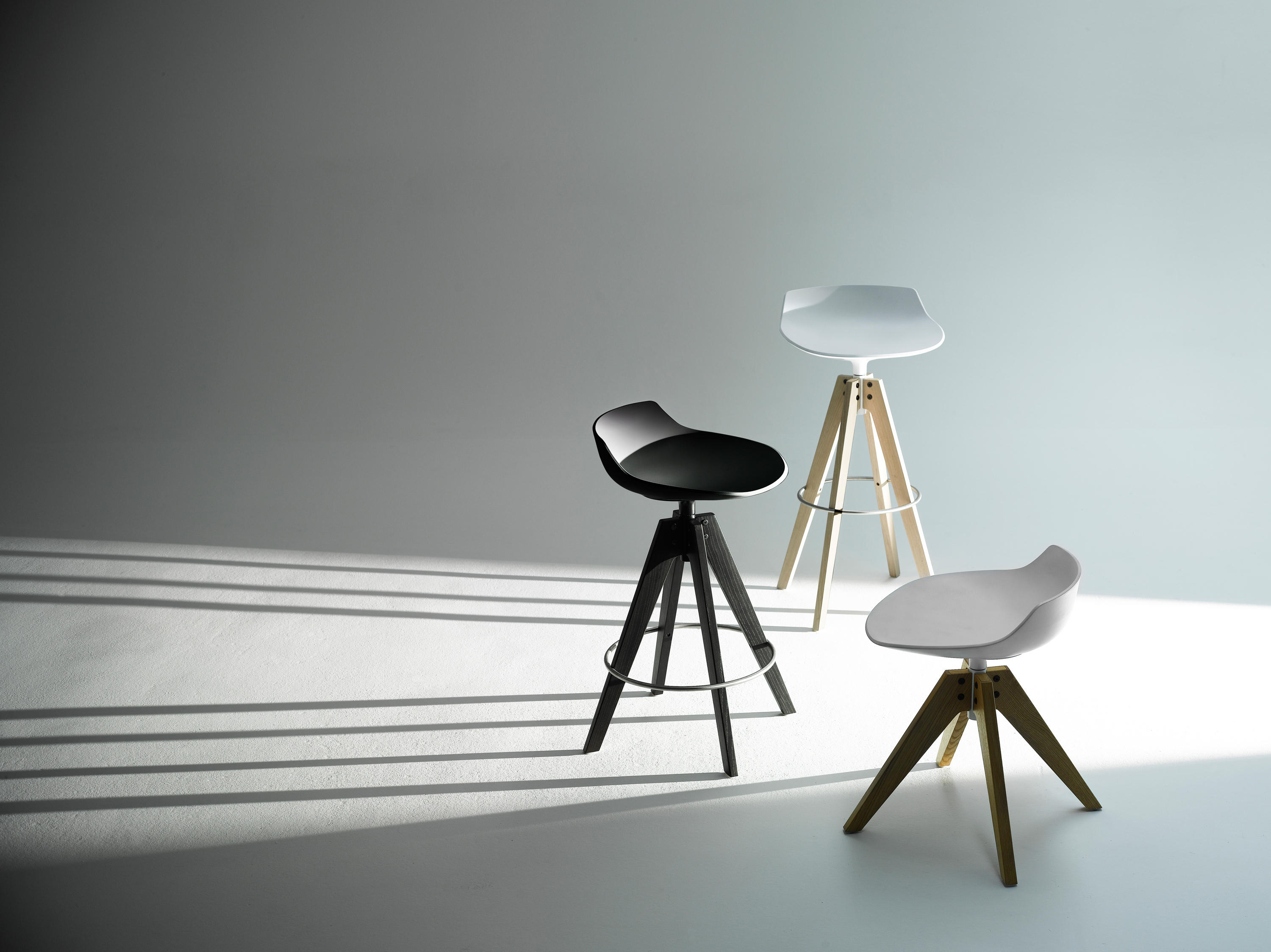 创意家具 - 坐具|吧椅/凳子|办公家具|球友会（中国）家具|FLOW STOOL 吧椅