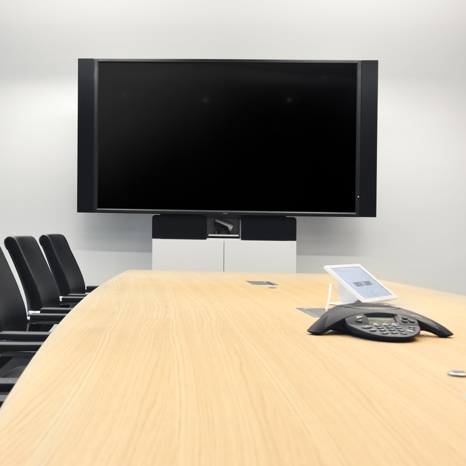 HUB视频系统|HUB视频应用|办公家具|球友会（中国）家具|W8视频会议系统桌
