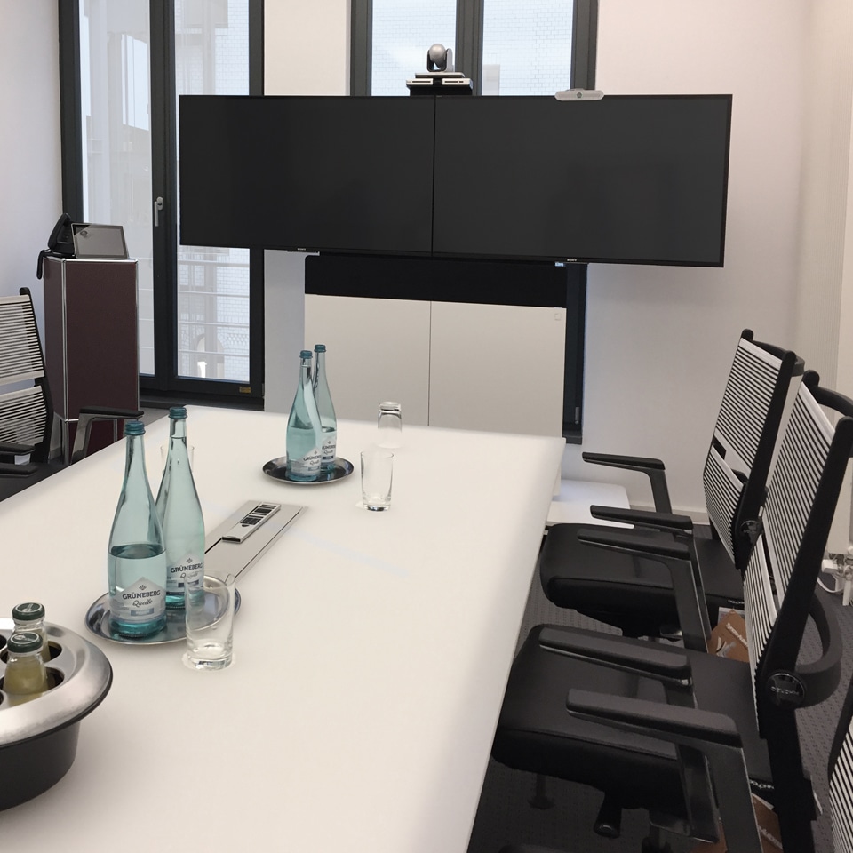 HUB视频系统|HUB视频应用|办公家具|球友会（中国）家具|W8视频会议系统桌
