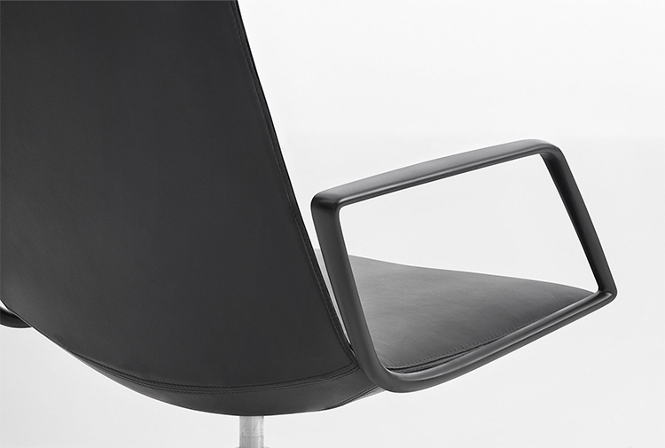 A1403-2_03.jpg
